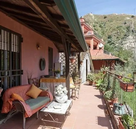 Habitación en casa particular Carly & Dane Taormina